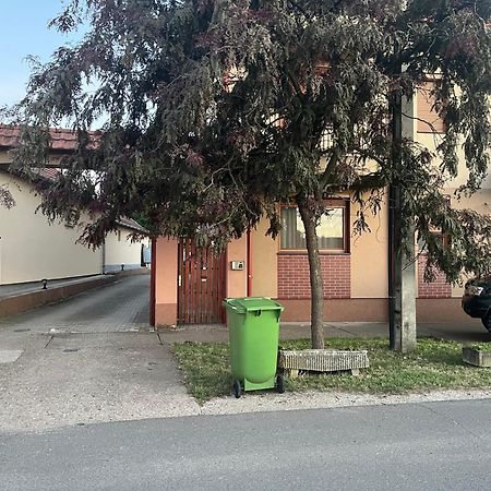 Brookforest Family Apartman Hajduszoboszlo Exterior foto
